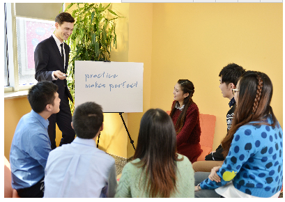 全外教成人超小班英语培训课堂教学方法